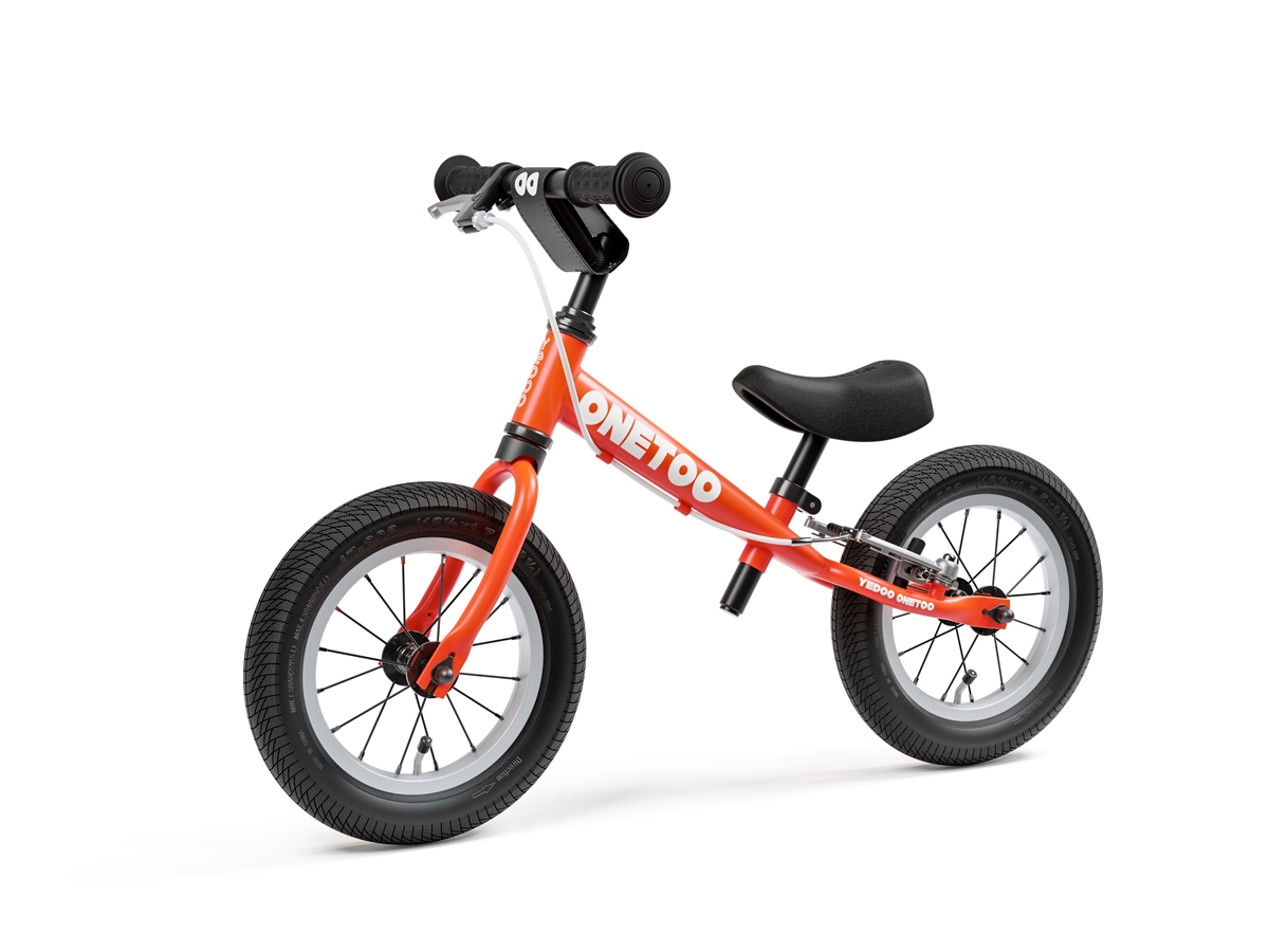 onetoo_redorange_threequarters_l